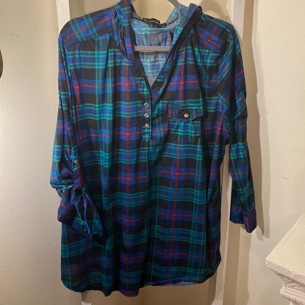 3x plaid hooded shirt with diamond gem buttons